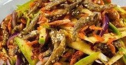 ยำมะม่วงปลากรอบ