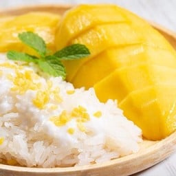 ข้าวเหนียวมะม่วงพร้อมภัณฑ์
