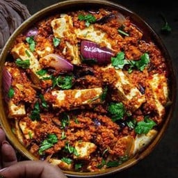 Paneer Do Pyaaza ชีทสดผัดหอมพริกหยวก