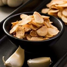 กระเทียมกรอบ