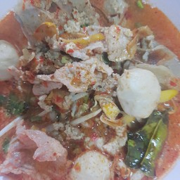 เกาเหลาต้มยำหมู