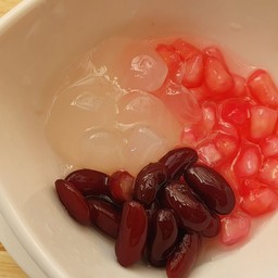 ถั่วแดง ลูกชิด ทับทิมกรอบ