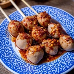 ลูกชิ้นปิ้งเนื้อ