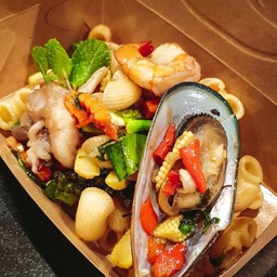 มักกะโรนีขี้เมาทะเล