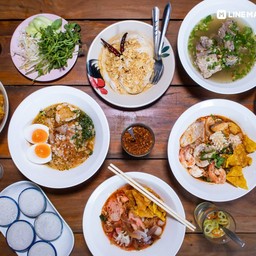 ก๋วยเตี๋ยวต้มยำหมูแดง
ก๋วยเตี๋ยวต้มยำหมูแดง พิเศษ	
ก๋วยเตี๋ยวต้มยำทะเล	
