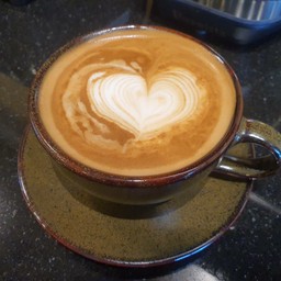 ลาเต้ ร้อน