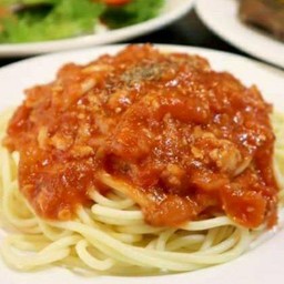 สปาเกตตีชอสไก่มะเขือเทศ