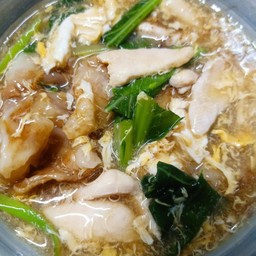 ราดหน้าหมู เส้นใหญ่