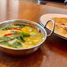 Green Curry Chicken แกงเขียวหวานไก่