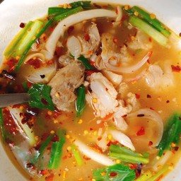 ต้มแซ่บกระดูกหมูอ่อน