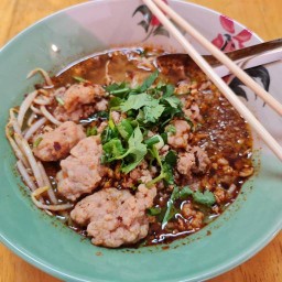 ซูบซี่ขยี้ไข่ อาหารตามสั่ง &ข้าวยำไก่แซ่บ