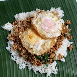 กะเพราโบราณ รสมือแม่เมืองจันท์