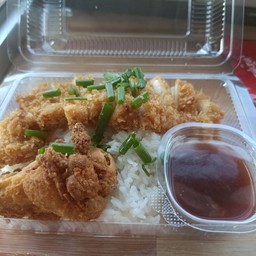 อาจุมม่า ไก่ซอสเกาหลี อาจุมม่า