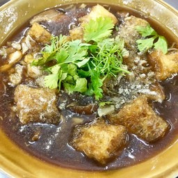 เต้าหู้ทรงเครื่องน้ำแดง