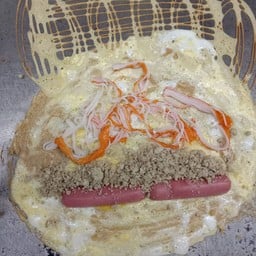 ใส่ไข่ไส้เค็มเพิ่มปูอัด