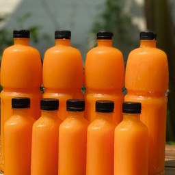 ร้านน้ำส้มคั้นสด 100% บ้านน้องพริ้ง