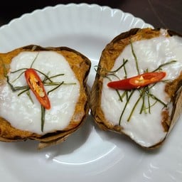ข้าวราดแกงกอบบุญ