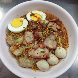 บีบีบะหมี่เกี๊ยว สาขา ปากคลองตลาด ปากคลองตลาด