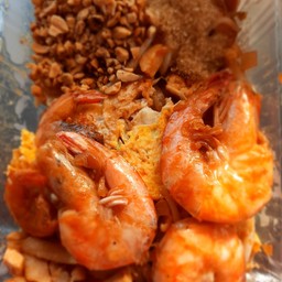 วุ้นเส้นผัดไทยกุ้งสด