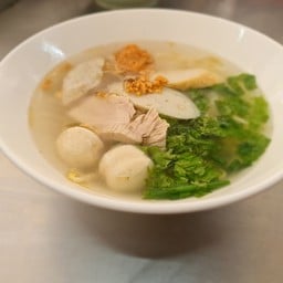 เส้นใหญ่ น้ำ