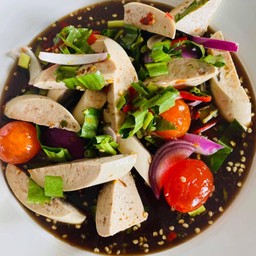 ยำไก่ยอไข่แดงเค็ม