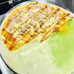 วนิลา + ใบเตย + พริกเผา + หมูหยอง + แฮม + mozzarella cheese