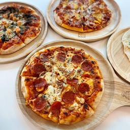 Pizza man พิซซ่าแมน สเตชั่น 45