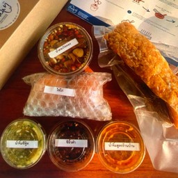 เซตหมูกรอบพร้อมทาน