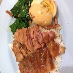 ข้าวขาหมู+ไข่