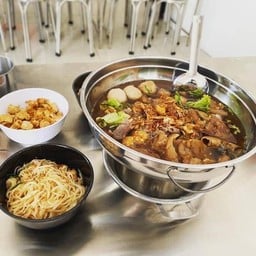 ก๋วยเตี๋ยวเนื้อเลิศโอชา