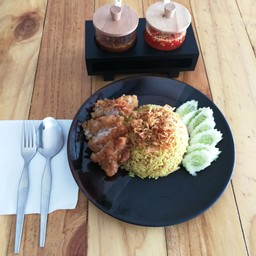 ข้าวหมกไก่ทอด