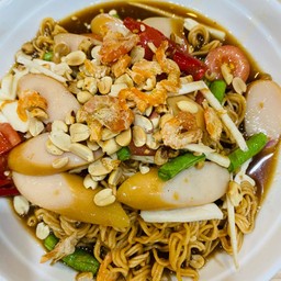 ตำมาม่าไส้กรอก