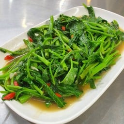 ผัดผักบุ้งไฟแดง