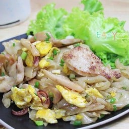 ก๋วยเตี๋ยวคั่วไก่