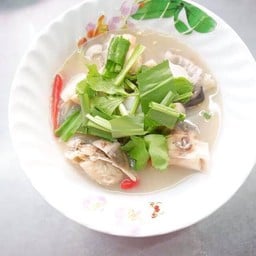 ต้มยำหัวปลาเก๋า น้ำใส