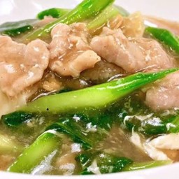 ราดหน้าเส้นใหญ่