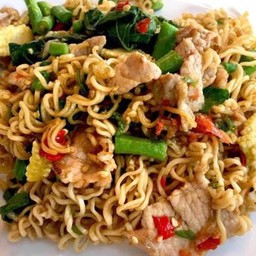 มาม่าผัดขี้เมา