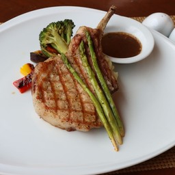 สเต็กหมูพอร์คช็อป