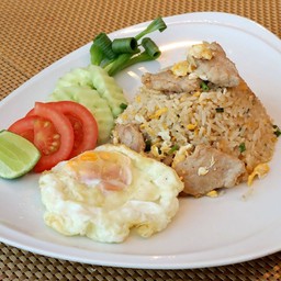 ข้าวผัดหมู+ไข่ดาว