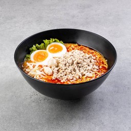 ต้มยำหมูสับ ไข่ยางมะตูมพิเศษ