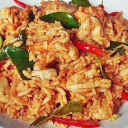 ข้าวผัดต้มยำ