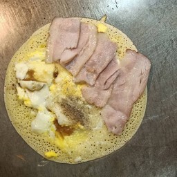 โตเกียว ไข่+เบคอน