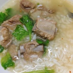 ข้าวต้มกระดูกหมู