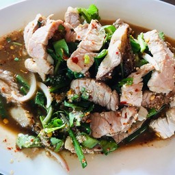 น้ำตกเนื้อ