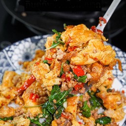 ข้าว กะเพราหมูสับผัดไข่เจียว(เฉพาะ หมูสับ)