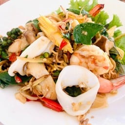 มาม่าผัดขี้เมา