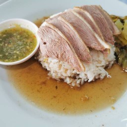 เป็ดพะโล้วัดโบสถ์