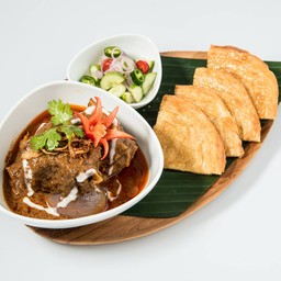 มัสมั่นซี่โครงเนื้อออสเตรเลีย โรตี