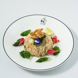ข้าวผัดปลาสลิดกะเพรากรอบ