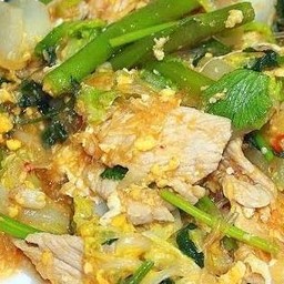 สุกี้แห้ง